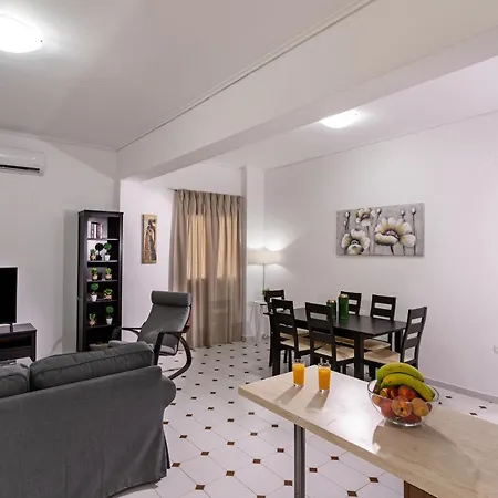 Blu Infinito, Luxury Seaside Apt アパート レティムノ